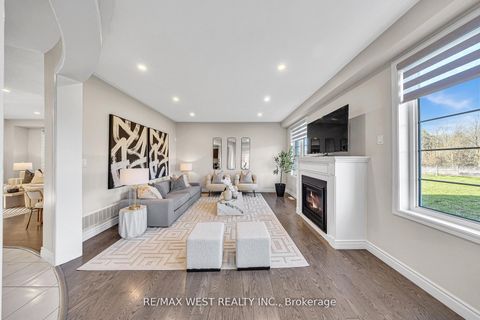 Photo 15 at 2485 Bandsman Crescent, Windfields, Oshawa