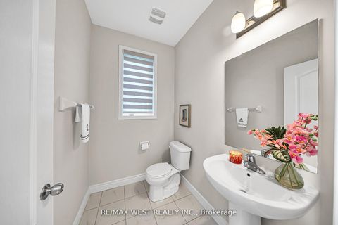 Photo 17 at 2485 Bandsman Crescent, Windfields, Oshawa