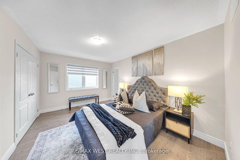 Photo 32 at 2485 Bandsman Crescent, Windfields, Oshawa