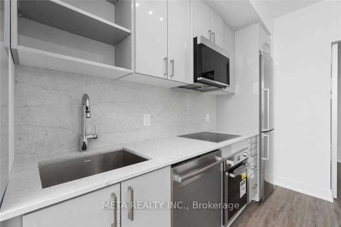 Photo 16 at 13 - 50 George Butchart Drive, CFB, Toronto