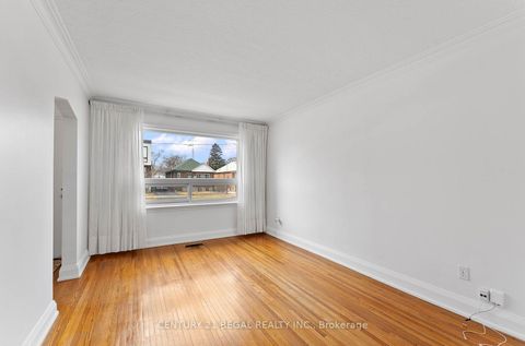 Photo 10 at 191 Alderbrae Avenue, Alderwood, Toronto