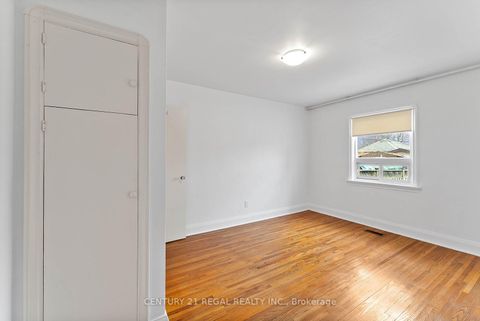 Photo 14 at 191 Alderbrae Avenue, Alderwood, Toronto