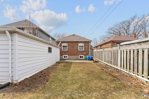Photo 30 at 191 Alderbrae Avenue, Alderwood, Toronto