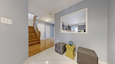 Photo 3 at 61 Quetico Drive, Langstaff, Richmond Hill