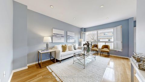 Photo 4 at 61 Quetico Drive, Langstaff, Richmond Hill