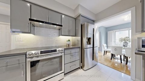 Photo 15 at 61 Quetico Drive, Langstaff, Richmond Hill