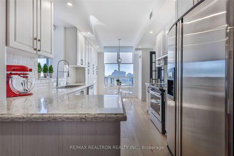 Photo 14 at Lph2511 - 5 Northtown Way, Willowdale East, Toronto