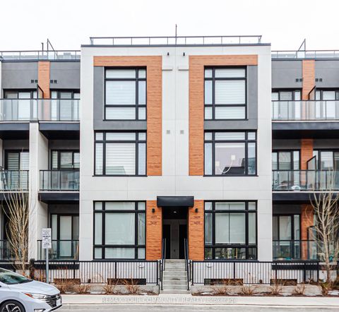 Photo 1 at 1406 - 15 David Eyer Road W, Rural Richmond Hill, Richmond Hill