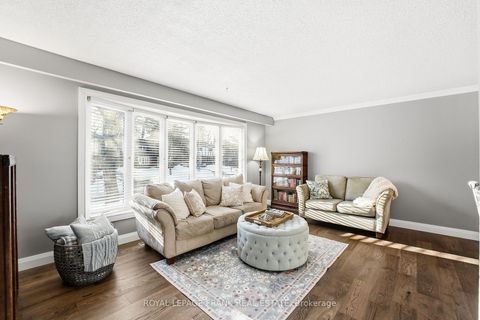 Photo 6 at 489 Crestwood Drive, O'Neill, Oshawa