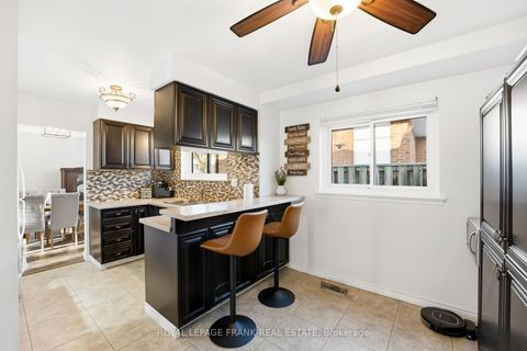 Photo 17 at 489 Crestwood Drive, O'Neill, Oshawa