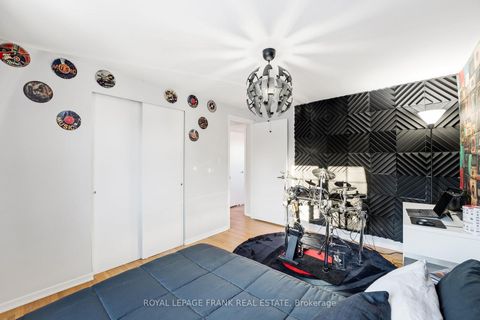 Photo 34 at 489 Crestwood Drive, O'Neill, Oshawa