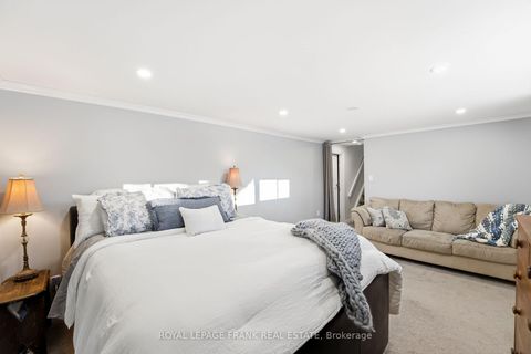 Photo 37 at 489 Crestwood Drive, O'Neill, Oshawa