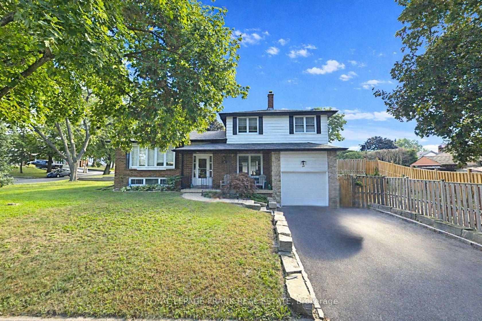 489 Crestwood Drive, O'Neill, Oshawa 