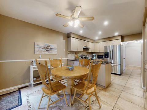 Photo 12 at 1070 Summitview Crescent, Pinecrest, Oshawa