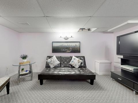 Photo 30 at 1070 Summitview Crescent, Pinecrest, Oshawa