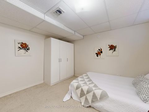 Photo 37 at 1070 Summitview Crescent, Pinecrest, Oshawa