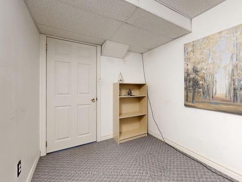 Photo 40 at 1070 Summitview Crescent, Pinecrest, Oshawa