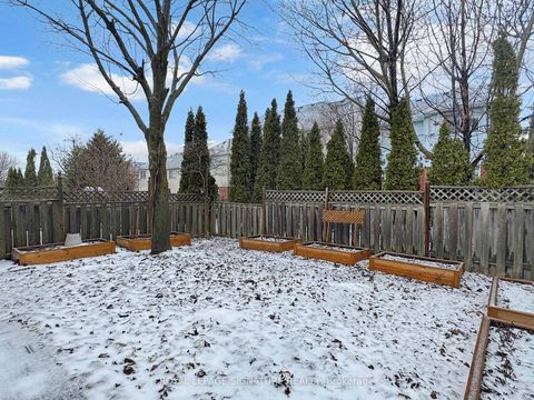 Photo 44 at 1070 Summitview Crescent, Pinecrest, Oshawa