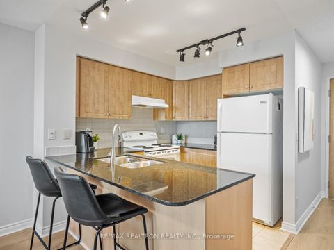 Photo 3 at 318 - 503 Beecroft Road, Willowdale West, Toronto