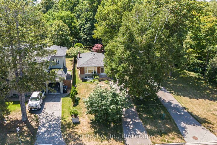 Photo 3 at 192 Beechgrove Drive, West Hill, Toronto