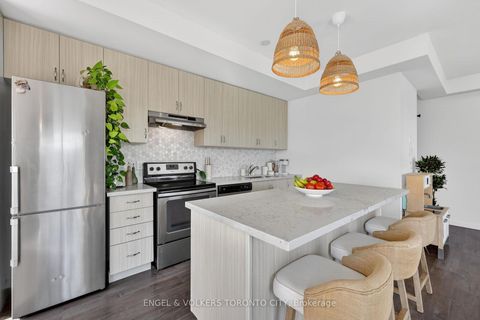 Photo 8 at 42 - 300 Alex Gardner Circle, Aurora Heights, Aurora