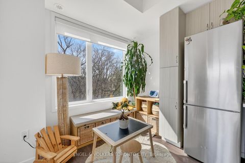 Photo 15 at 42 - 300 Alex Gardner Circle, Aurora Heights, Aurora