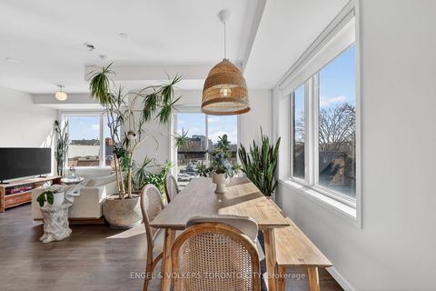 Photo 17 at 42 - 300 Alex Gardner Circle, Aurora Heights, Aurora