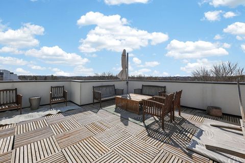 Photo 32 at 42 - 300 Alex Gardner Circle, Aurora Heights, Aurora