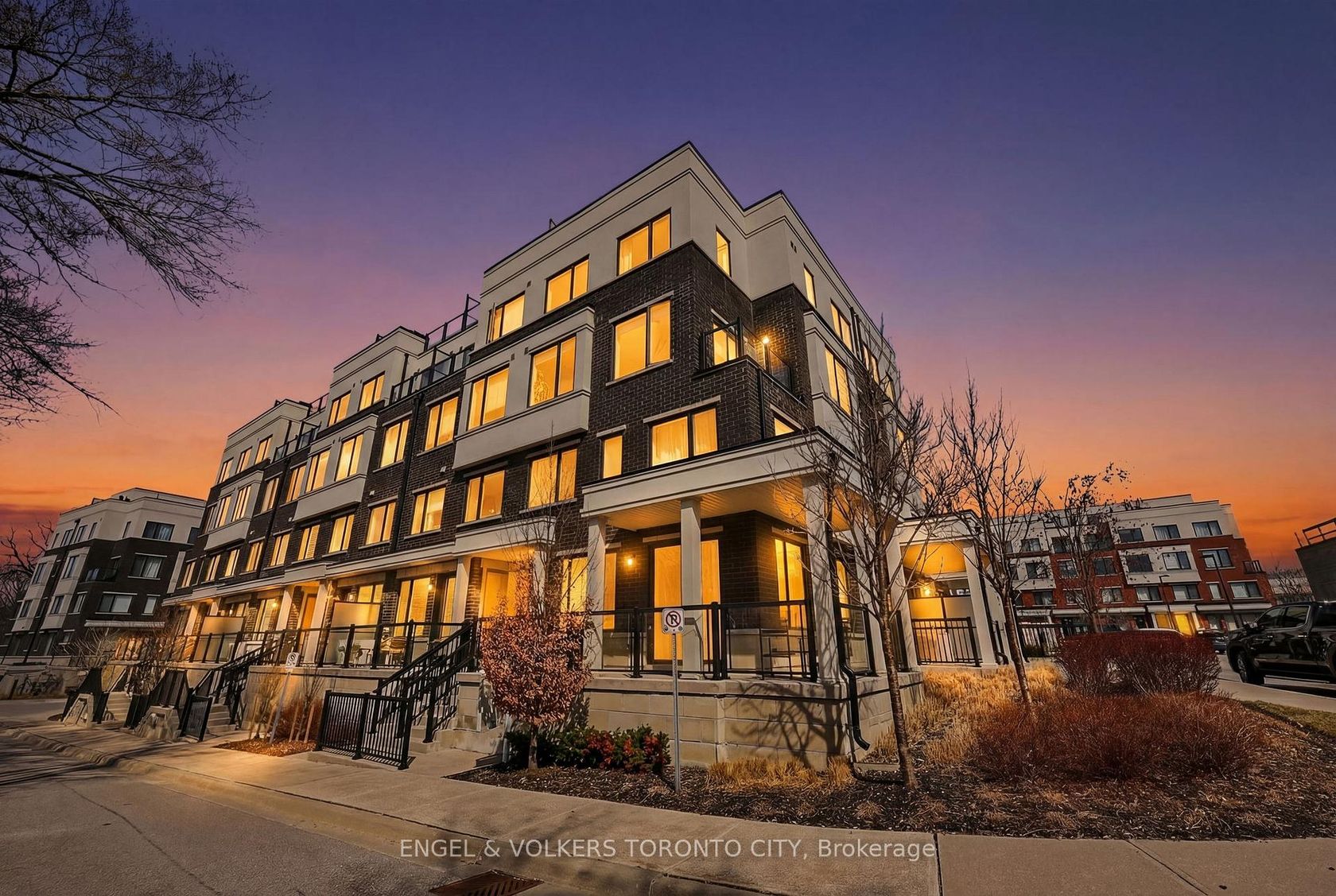 42 - 300 Alex Gardner Circle, Aurora Heights, Aurora by Loree Meneguzzi Real Estate 42 - 300 Alex Gardner Circle, Aurora Heights, Aurora