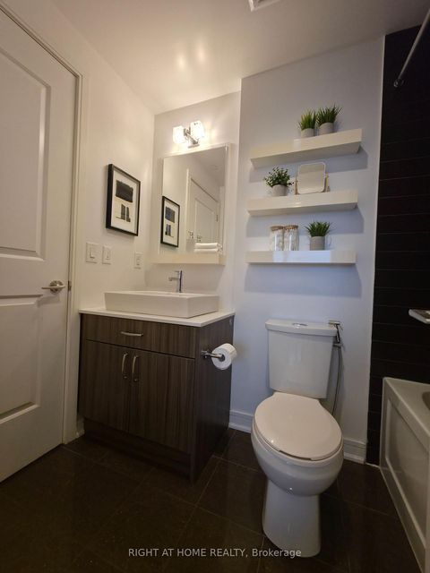 Photo 9 at NE616 - 9205 Yonge Street, Langstaff, Richmond Hill