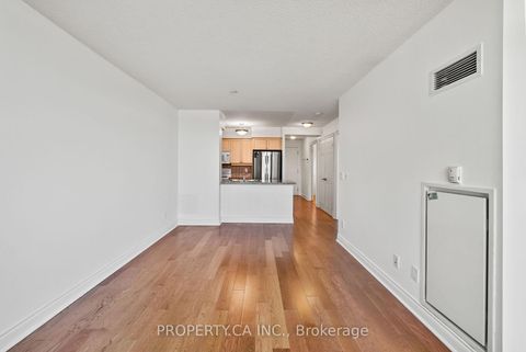 Photo 7 at 309 - 15 Greenview Avenue, Newtonbrook West, Toronto