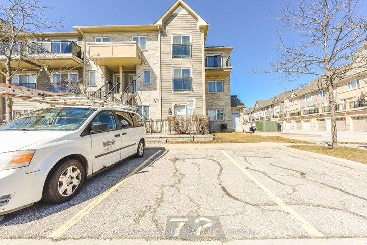 Photo 1 at 83 - 60 Fairwood Circle, Wellington, Brampton