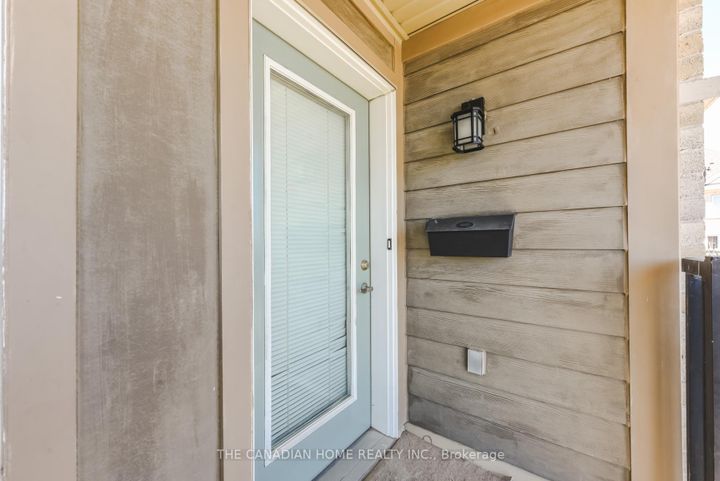 Photo 6 at 83 - 60 Fairwood Circle, Wellington, Brampton