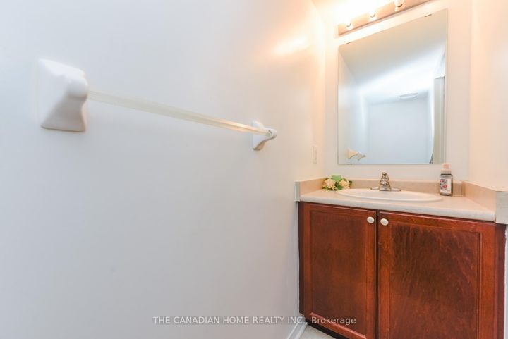 Photo 22 at 83 - 60 Fairwood Circle, Wellington, Brampton