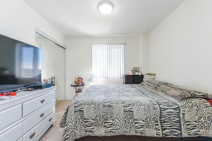 Photo 37 at 83 - 60 Fairwood Circle, Wellington, Brampton