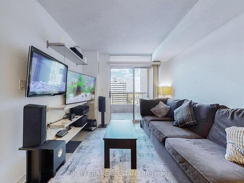 Photo 11 at 923 - 3888 Duke Of York Boulevard, City Centre, Mississauga