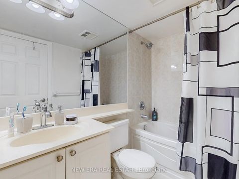 Photo 15 at 923 - 3888 Duke Of York Boulevard, City Centre, Mississauga