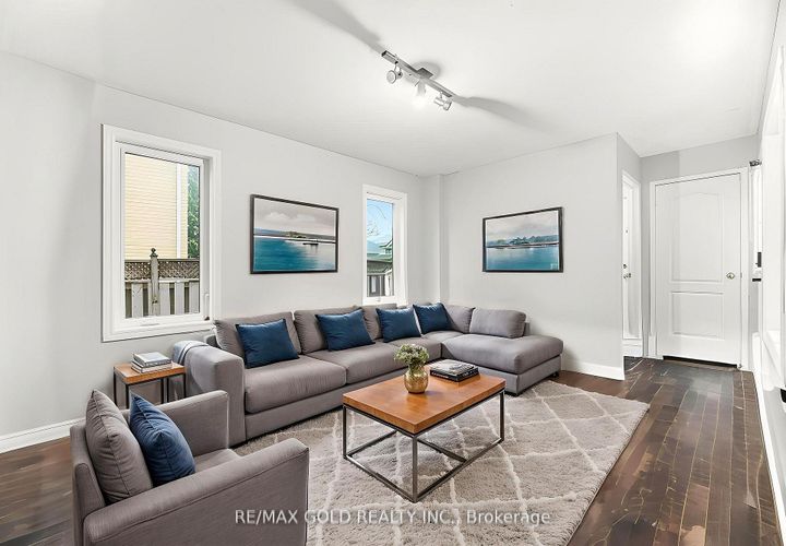 Photo 8 at 2441 Capilano Crescent, RO River Oaks, Oakville