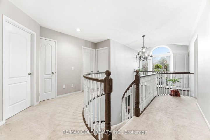 Photo 18 at 2441 Capilano Crescent, RO River Oaks, Oakville