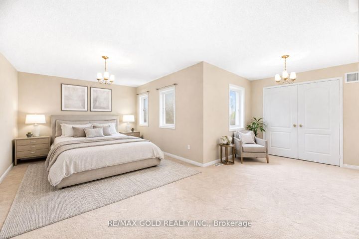 Photo 19 at 2441 Capilano Crescent, RO River Oaks, Oakville