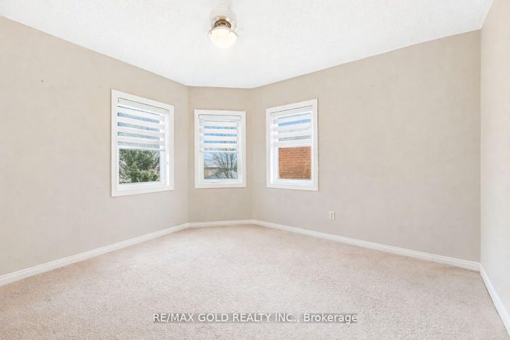 Photo 25 at 2441 Capilano Crescent, RO River Oaks, Oakville