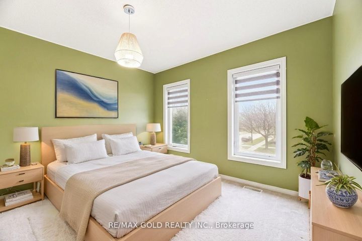 Photo 26 at 2441 Capilano Crescent, RO River Oaks, Oakville