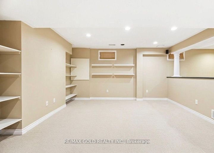 Photo 33 at 2441 Capilano Crescent, RO River Oaks, Oakville