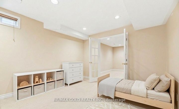 Photo 39 at 2441 Capilano Crescent, RO River Oaks, Oakville