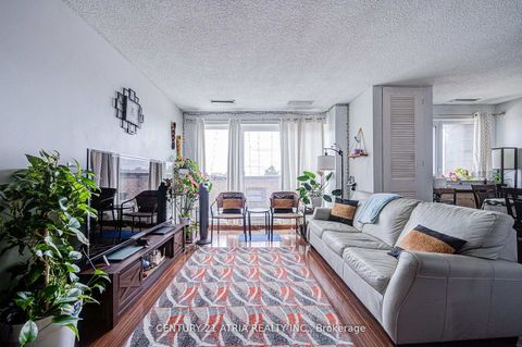 Photo 13 at 326 - 4005 Don Mills Road, Hillcrest Village, Toronto