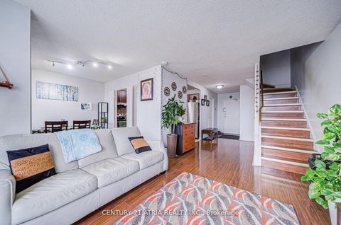 Photo 15 at 326 - 4005 Don Mills Road, Hillcrest Village, Toronto