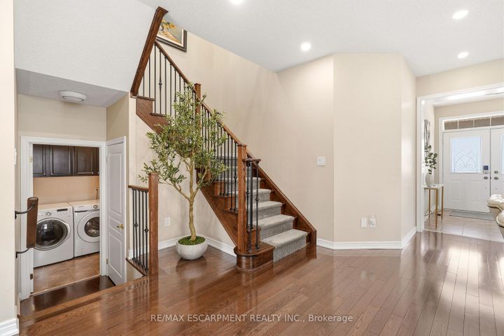 Photo 12 at 3133 Hiram Terrace, GO Glenorchy, Oakville