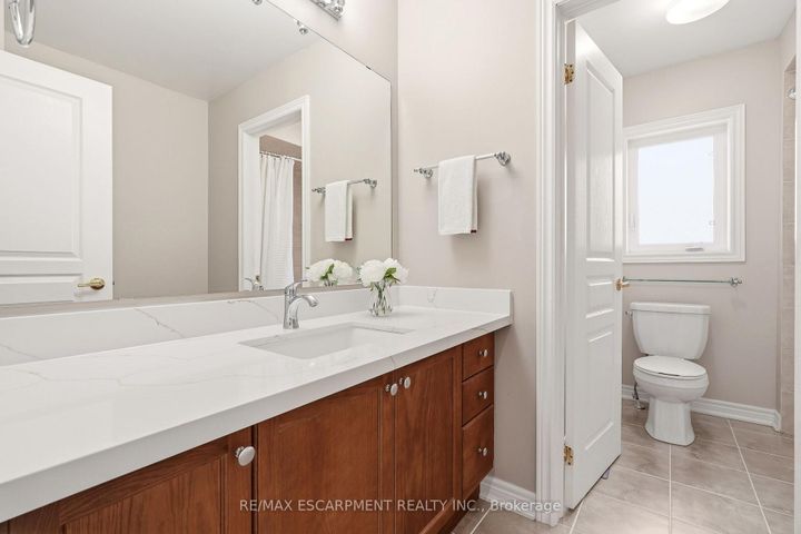 Photo 16 at 3133 Hiram Terrace, GO Glenorchy, Oakville