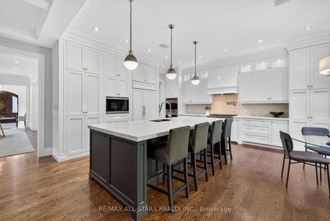 Photo 14 at 126 Hillview Road, Aurora Village, Aurora