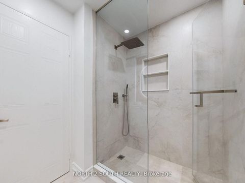 Photo 17 at PH27 - 32 Clarissa Drive W, Harding, Richmond Hill